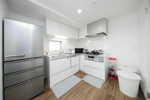 Room - Higashi-Rokugo House Black (Tokyo)