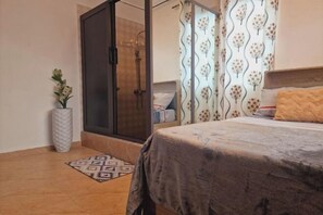 Room - MH Blueberry suite (Accra)