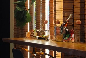 Dining - DAY & NIGHT by THE MOMENT (Chiang Mai)