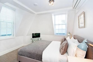 Room - Eldon Chambers Flat 1 by City Living London (London)