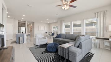 Rumah, 3 kamar tidur | Area keluarga | Smart TV dan layanan streaming