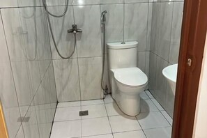 Cribs/infant beds - Cranberry's 2Br Unit nr Convention Center #1 (Iloilo City)