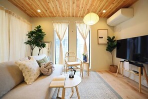 Living area - Infinity Grove in Ikebukuro・ZHUOJU (Tokyo)
