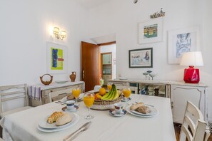Dining - #341 Casa da Guida | Central & Cozy (Albufeira)