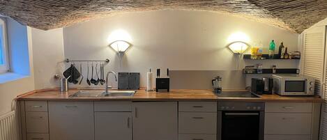 Microwave, oven, stovetop, dishwasher