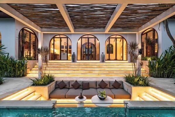 Outdoor pool - Villa Singakerta Valley by BaliSuperHost (Bali)