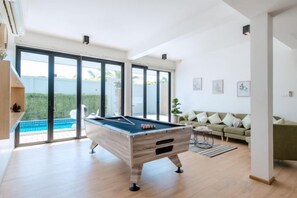 Unclassified image, 5 of 12, button - Minimalist 4BR Private Cozy Pool Villa - VVP26.11 (Pattaya)