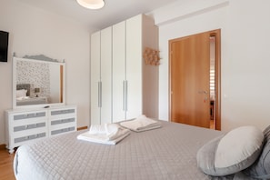 4 bedrooms, WiFi