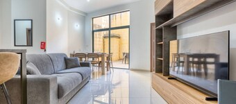 Relaxing Xaghra Apartment With BBQ Amenities