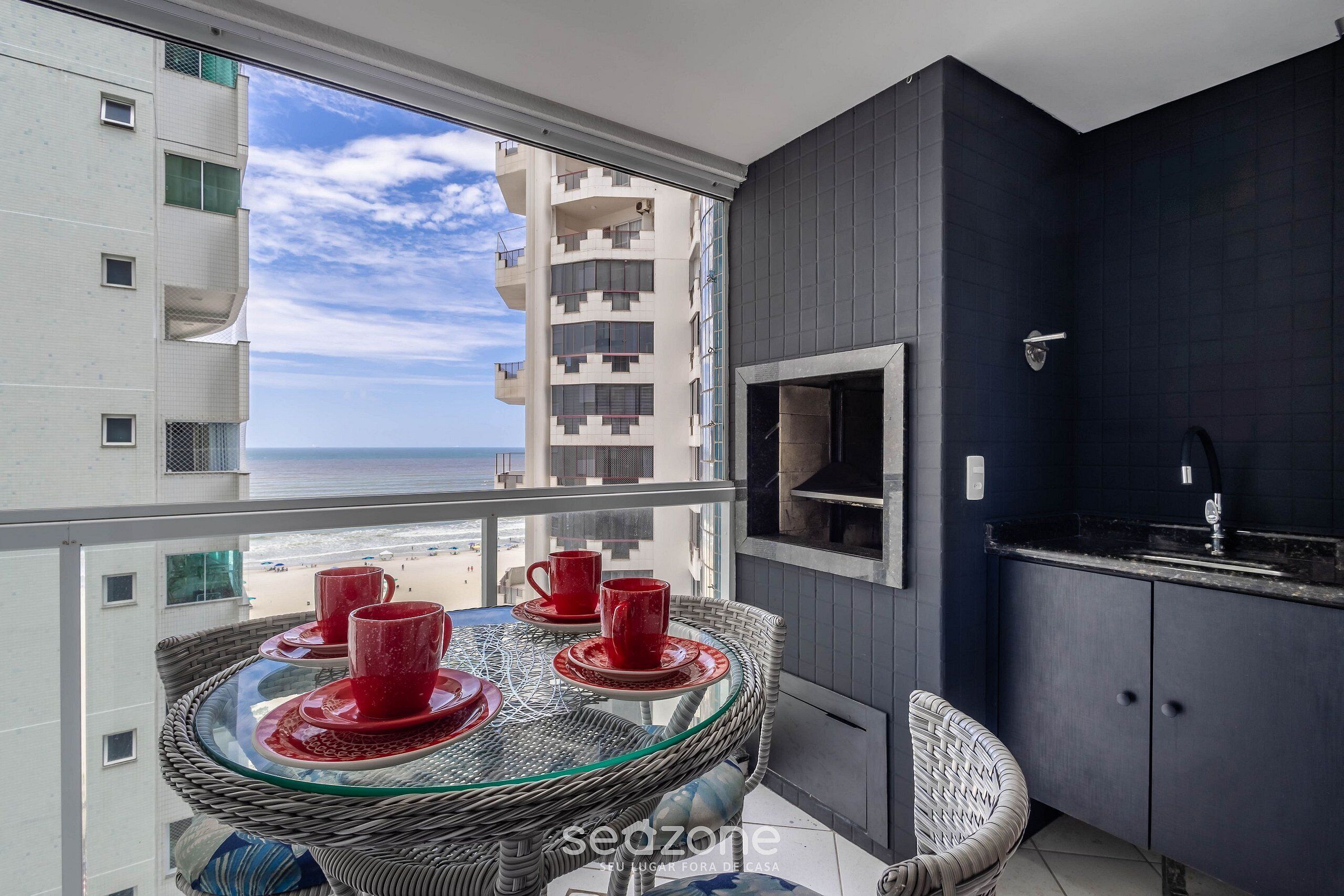 베이직 아파트 | 야외 식당