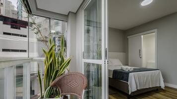 Apartamento básico | 3 quartos, Wi-Fi de cortesia