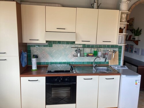 Family apartment 100m from the sea