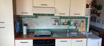 Family apartment 100m from the sea