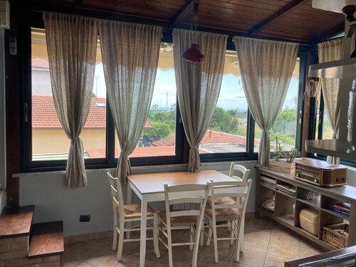 Family apartment 100m from the sea