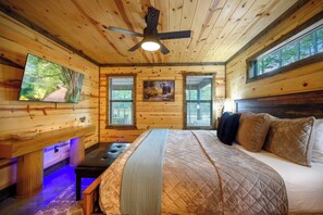 Signature Cabin, 2 Bedrooms, Private Pool | Individually decorated, individually furnished, iron/ironing board