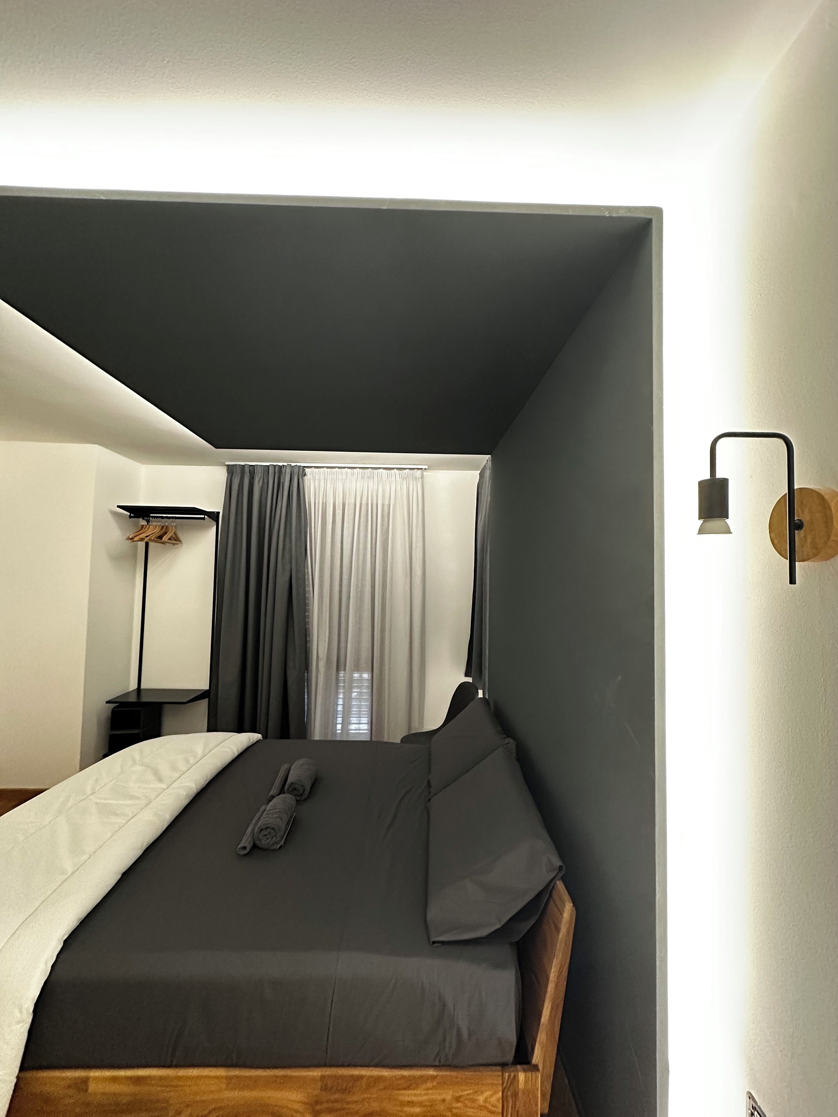 2 chambres, fer et planche à repasser, Wi-Fi, draps fournis