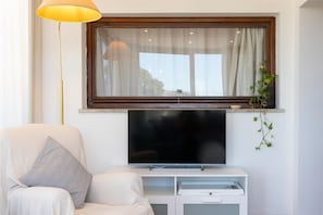 Apartment | Living area - Rental in Rome San Pancrazio Penthouse (Rome)