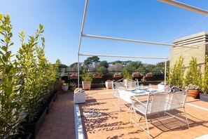 Apartment | Terrace/patio - Rental in Rome San Pancrazio Penthouse (Rome)