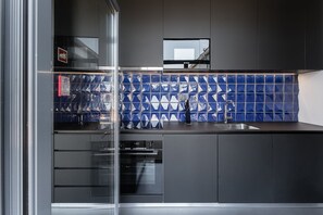 Departamento (Three-Bedroom Apartment with Balcony)