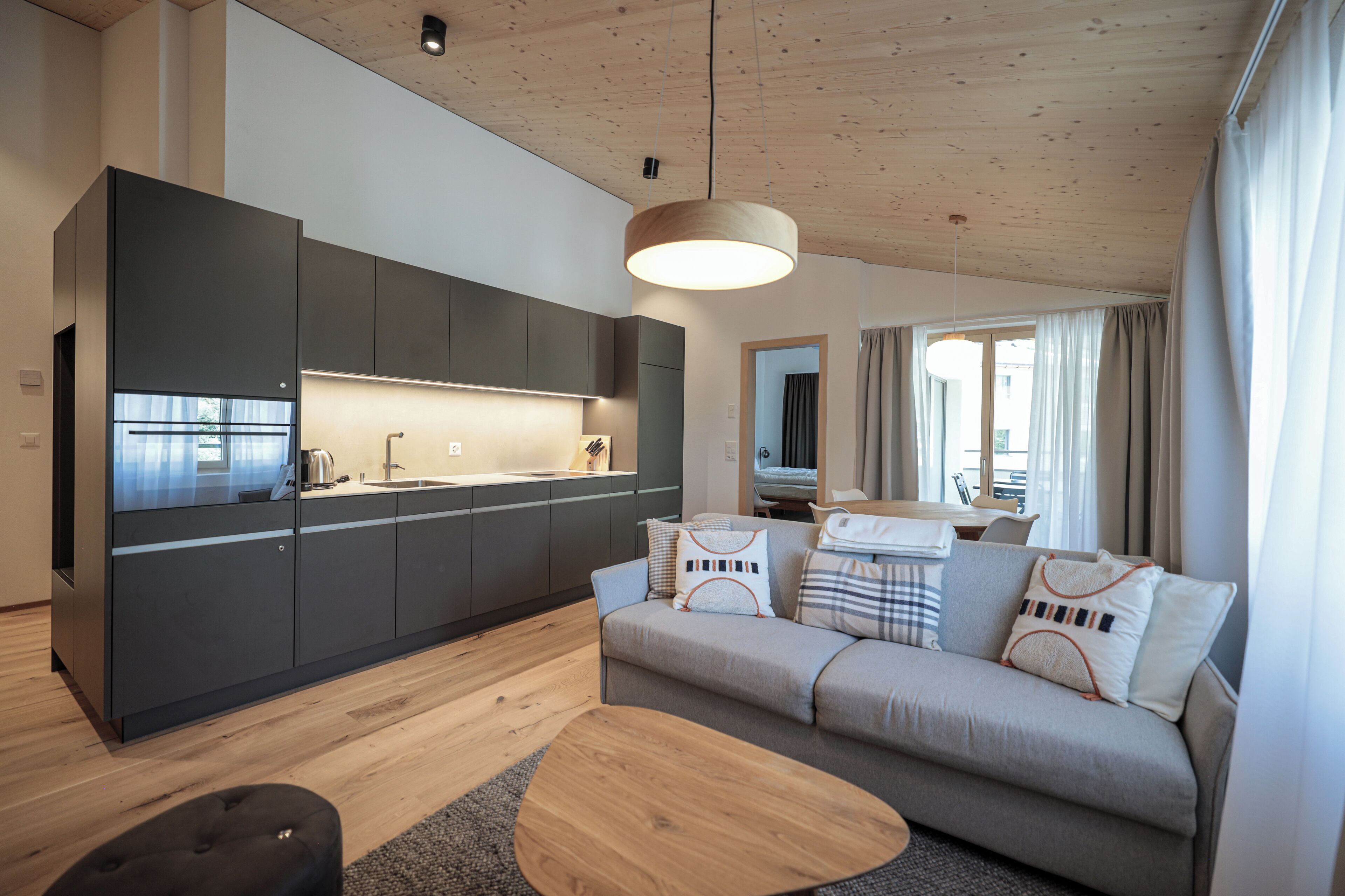 32–tuumainen taulutelevisio, jossa digitaalikanavat