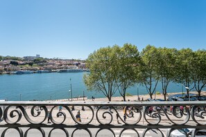 Apartment (Premium Suite with River View) | Exterior - Guestready - Innvict Residences (Porto)