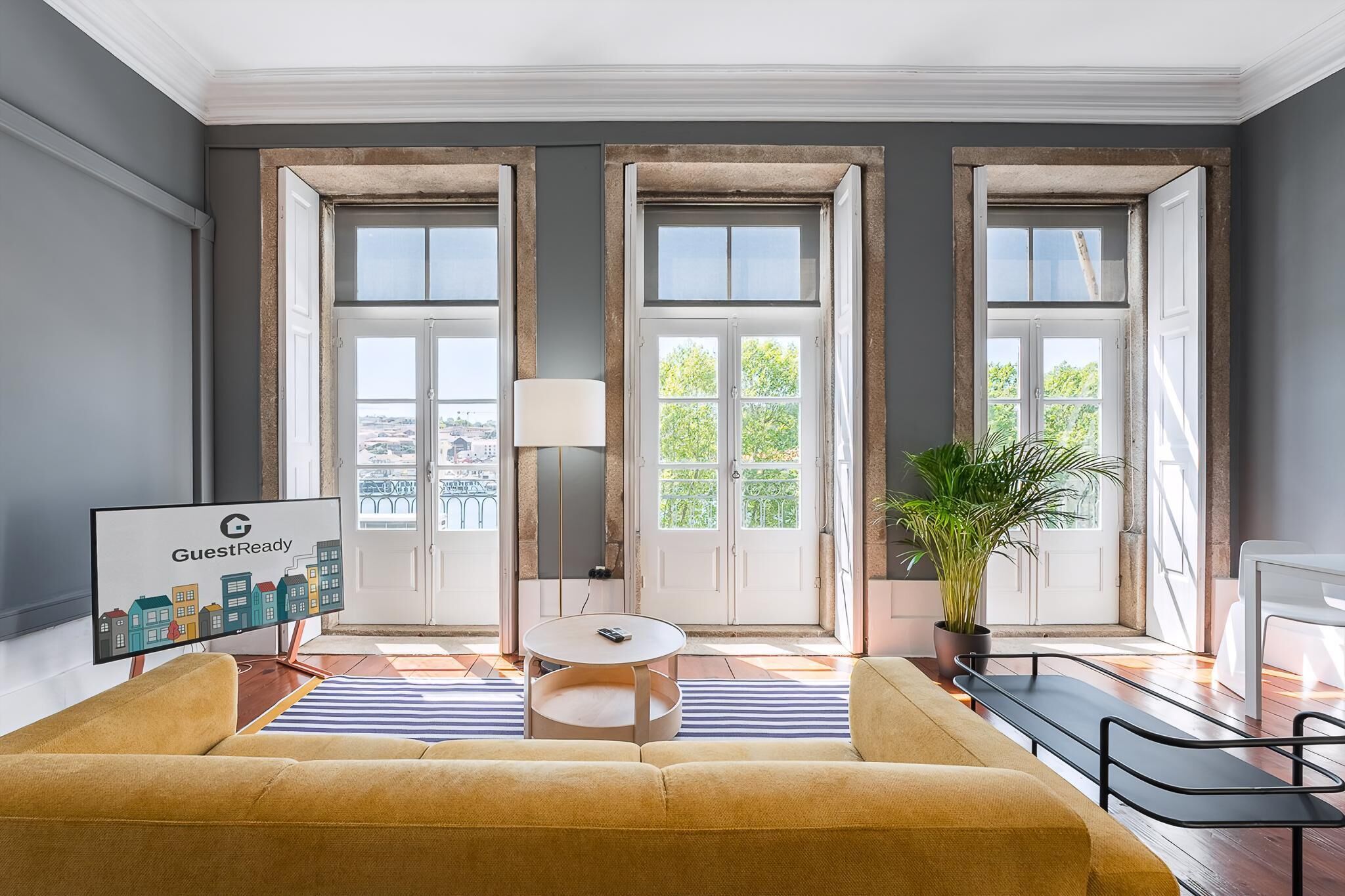 Apartment (Premium Suite with River View)