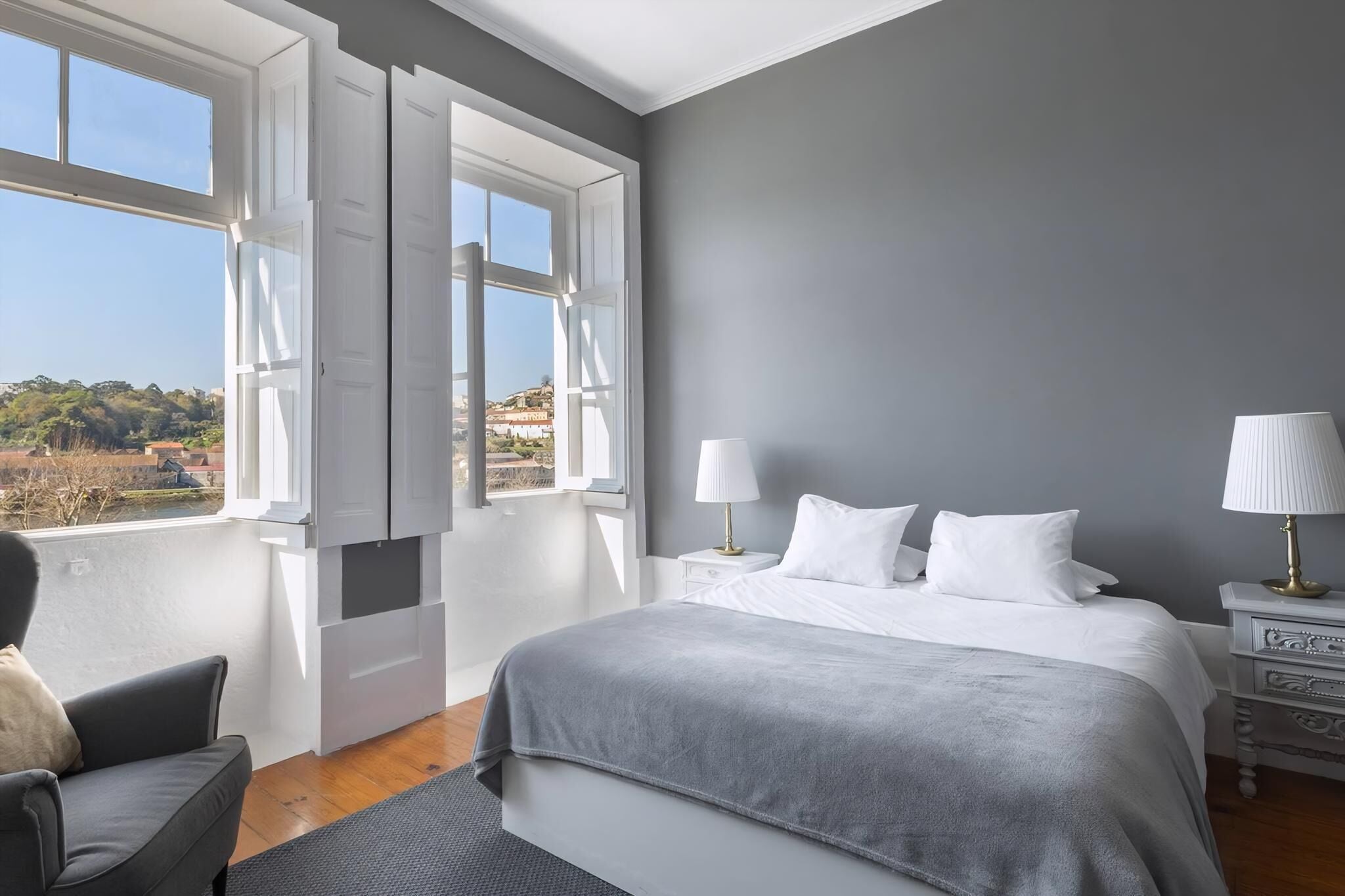 Apartment (Suite with River View)