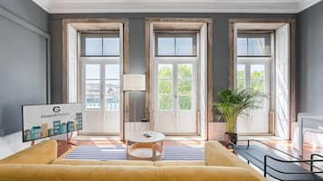 Apartment (Premium Suite with River View)