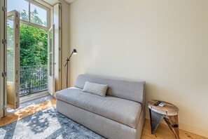 Apartamento (One-Bedroom Apartment)