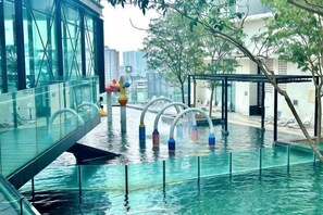Hồ bơi
