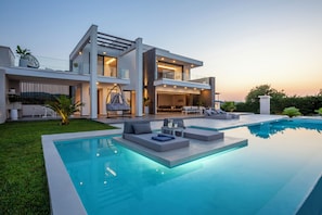 Antonio Villa - HORIZON DREAM VILLAS (Kassandra)