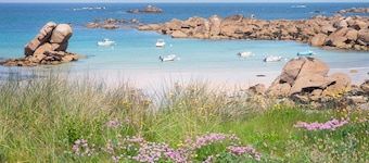 TY GLAZIK - Modern family home near the sea