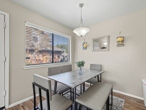 Dining - Alder Stay / 3BD Townhome Near AT&T Stadium + FIFA (Arlington)