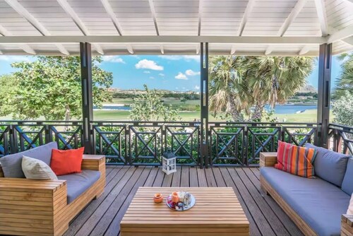 Enjoy a spacious modern Villa, situated next to Golf Course and Pool and Beach