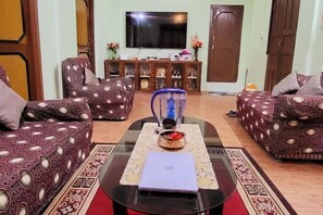 Setustofa í anddyri