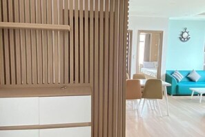 Room - Muong Thanh Hon Chong Apartment with Sea View (Nha Trang)