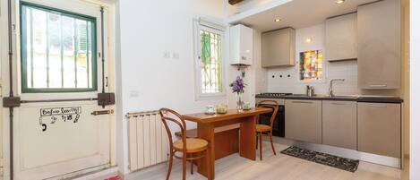 Apartment | Private kitchen
