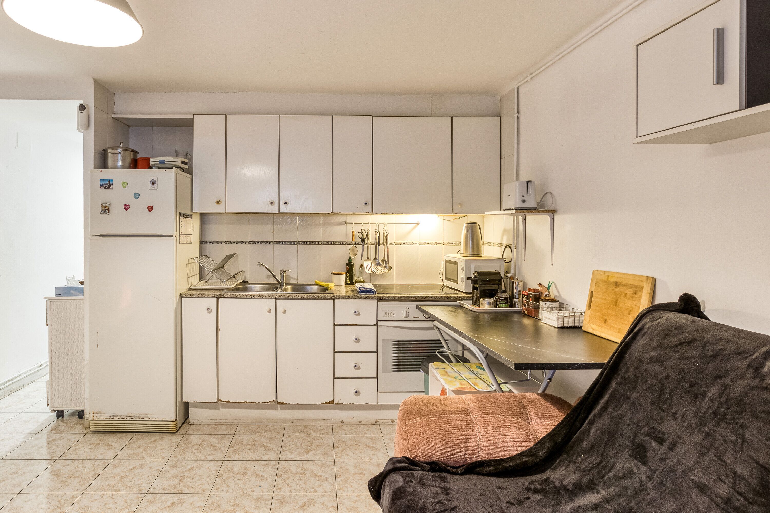 Frigorífic, microones, forn i placa de cuina 