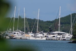 บริเวณภายนอก