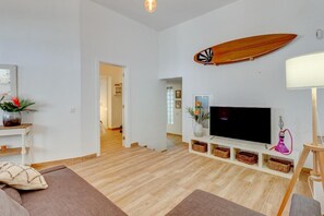 Apartment, 2 Schlafzimmer, Terrasse, Gartenblick | Wohnzimmer
