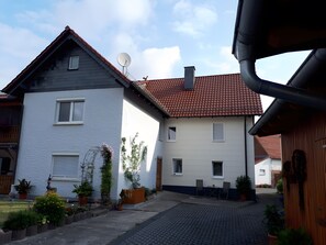 Exterior - Apartment 'With 60sqm' with Shared Terrace, Shared Garden and Wi-Fi (Steinau an der Straße)