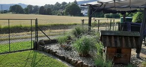 Property grounds - Apartment 'With 60sqm' with Shared Terrace, Shared Garden and Wi-Fi (Steinau an der Straße)