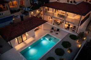 Beheizter Pool
