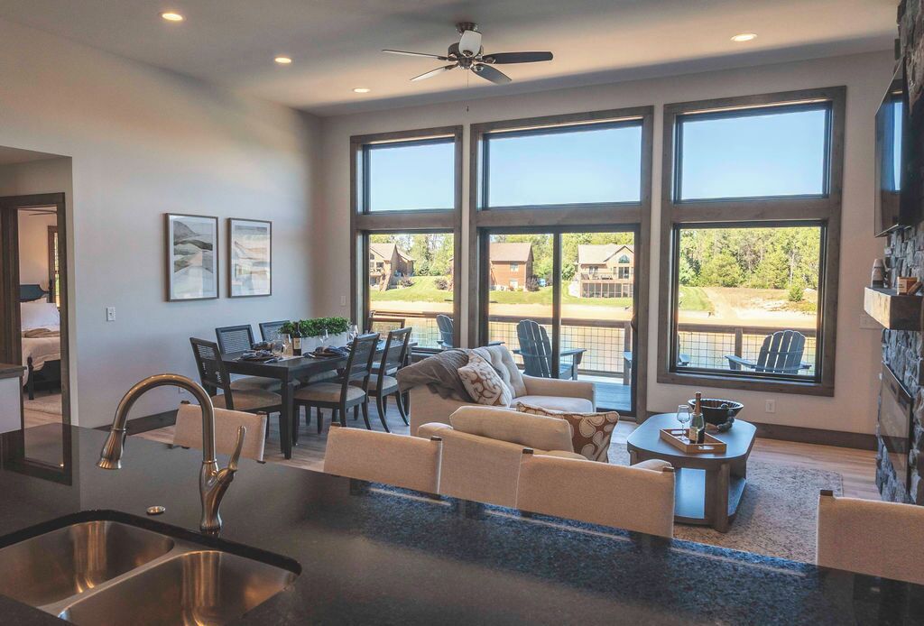 المنشأة من الداخل