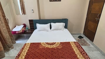 Deluxe Double Room, Balcony, City View | Desk, laptop workspace, free WiFi
