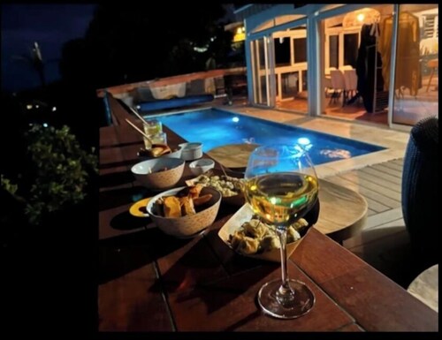 ✨ Chambre à louer avec salle de bain privée – Vue mer & piscine ✨