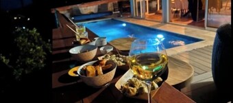 ✨ Room for rent with private bathroom - Sea & pool view ✨