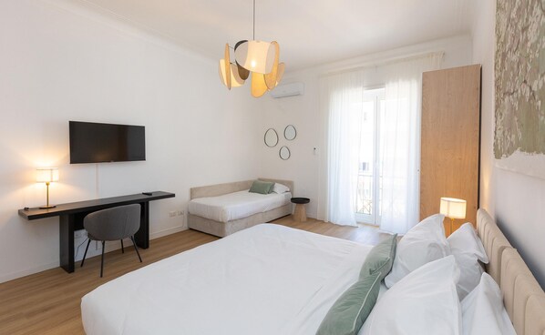 Apartment | 3 bedrooms, free WiFi - Rental in Rome Constance Apartment (Rome)