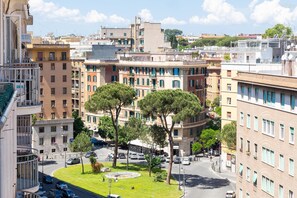 Front of property - Rental in Rome Constance Apartment (Rome)