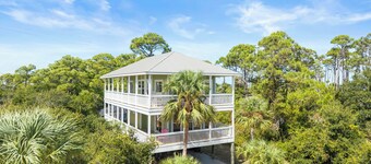 Beautiful Single Family home located on south end of Cape San Blas